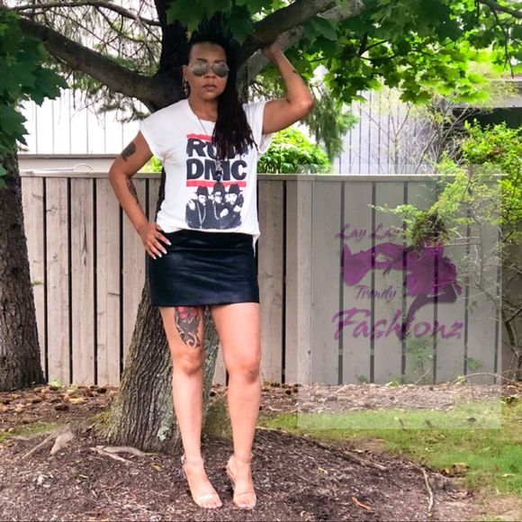 Faux Leather Skirt with Belt - Picture 3 of 8